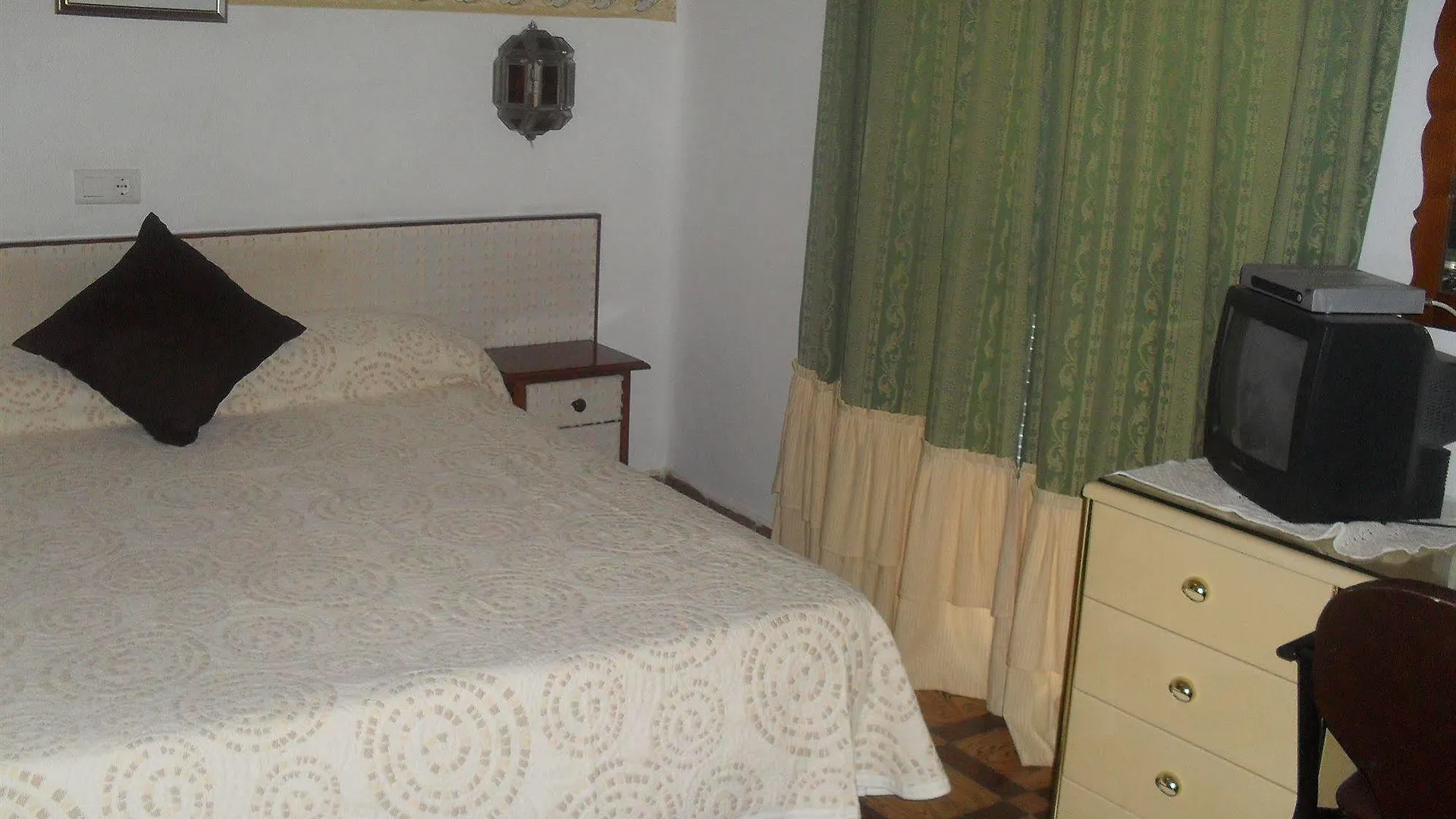 Escandinavia Torremolinos 2*,